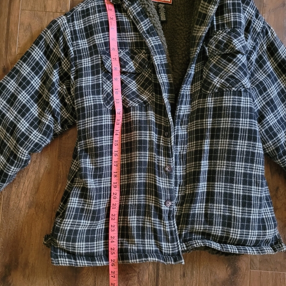 Craftsman flannel jacket - Picture 3 of 5